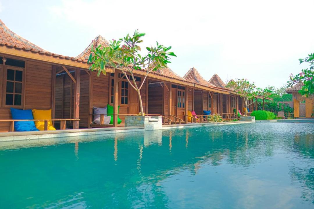 Point Of View Hotel & Resort Majalengka Eksteriør billede